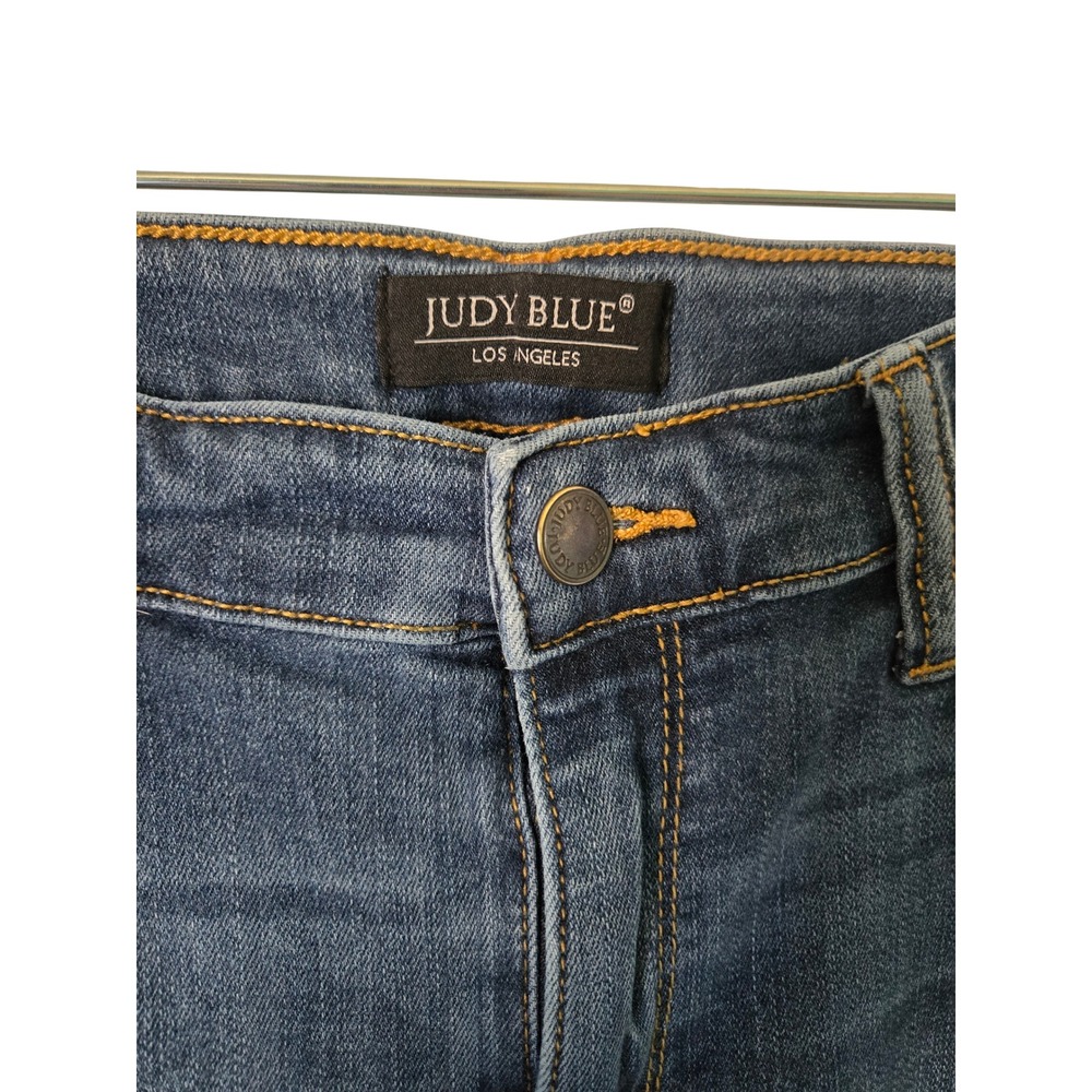 Judy Blue Skinny Fit Capri Women 13/31 Jeans Medium Wash Distressed Raw Hem
